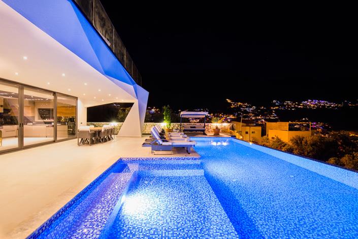 Image No.7-5 Bed Villa / Detached for sale