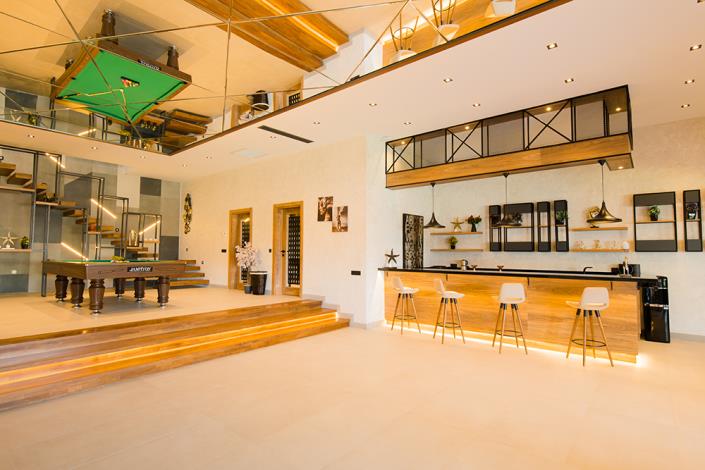 Image No.33-5 Bed Villa / Detached for sale