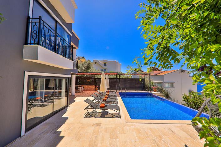 Image No.11-3 Bed Villa / Detached for sale