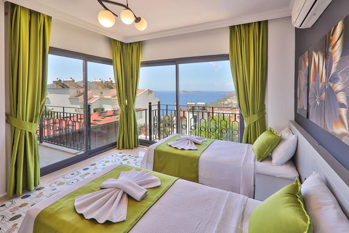 Image No.37-3 Bed Villa / Detached for sale