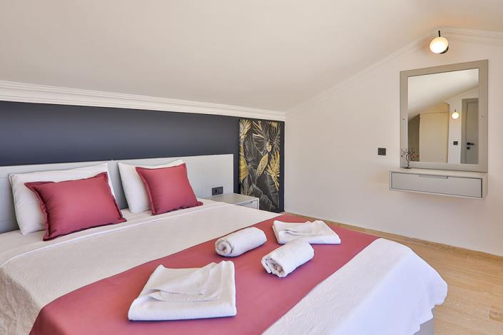 Image No.43-3 Bed Villa / Detached for sale