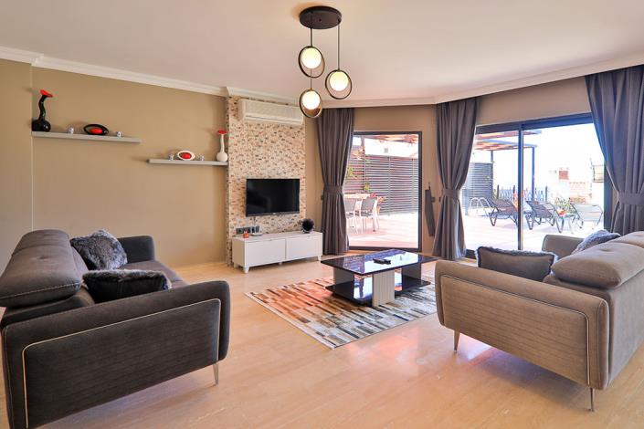 Image No.54-3 Bed Villa / Detached for sale