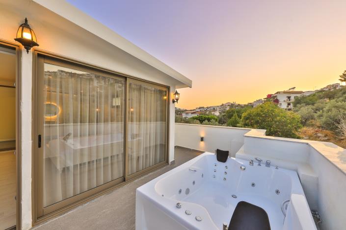 Image No.24-3 Bed Villa for sale