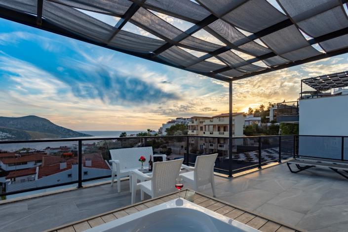 Image No.5-Villa / Détaché de 5 chambres à vendre à Kalkan