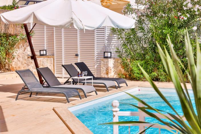 Image No.19-4 Bed Villa / Detached for sale