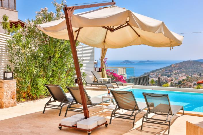 Image No.52-4 Bed Villa / Detached for sale