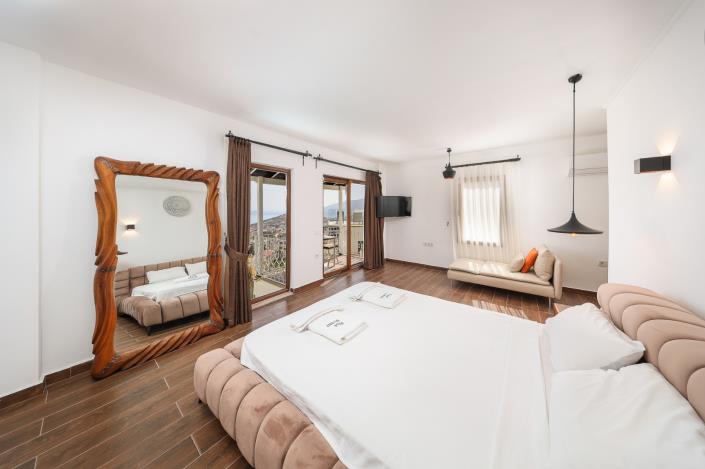 Image No.56-4 Bed Villa / Detached for sale