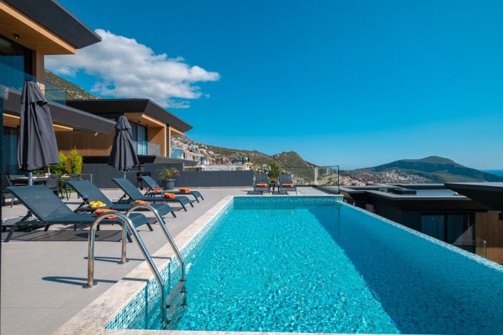 Image No.14-3 Bed Villa / Detached for sale