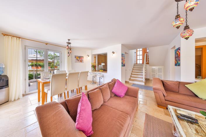 Image No.27-3 Bed Villa / Detached for sale