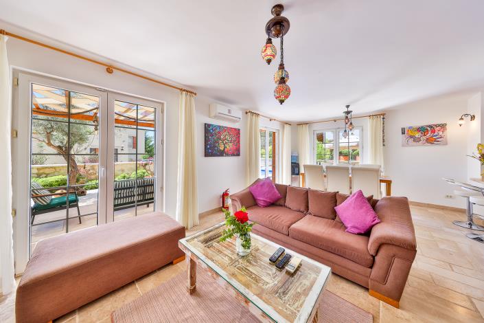 Image No.29-3 Bed Villa / Detached for sale