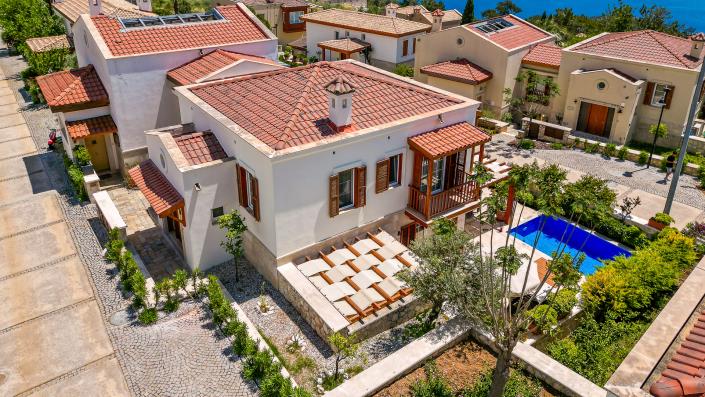 Image No.2-3 Bed Villa / Detached for sale