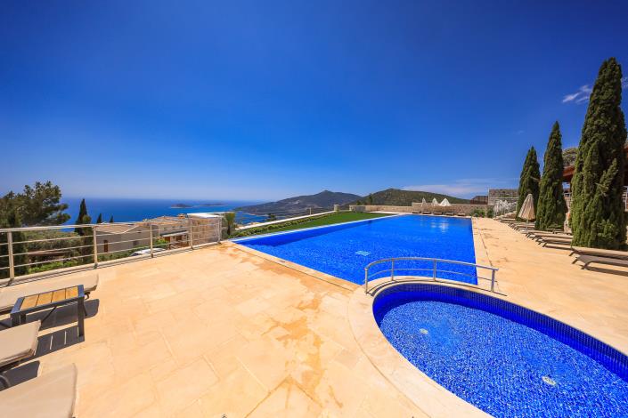Image No.47-3 Bed Villa / Detached for sale