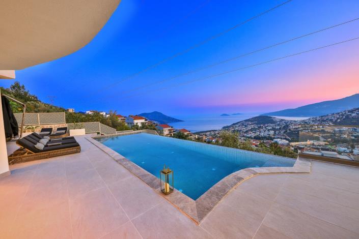 Image No.57-Villa / Détaché de 5 chambres à vendre à Kalkan