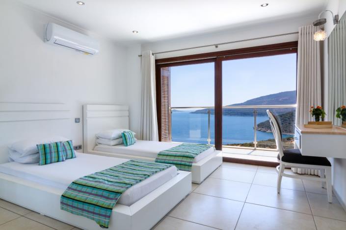 Image No.27-6 Bed Villa for sale