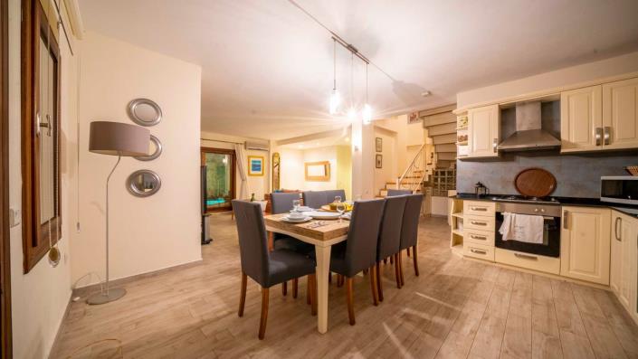 Image No.12-4 Bed Villa for sale