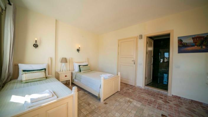 Image No.27-4 Bed Villa for sale