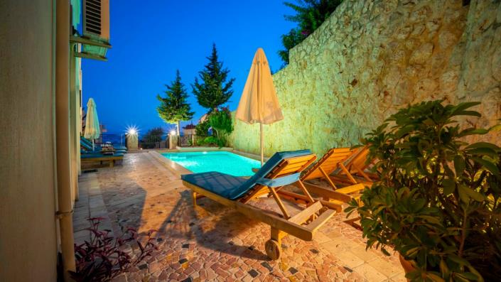 Image No.4-4 Bed Villa for sale