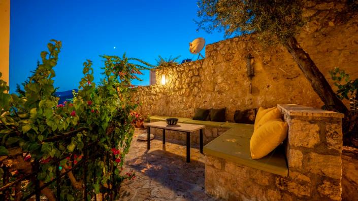 Image No.10-4 Bed Villa for sale