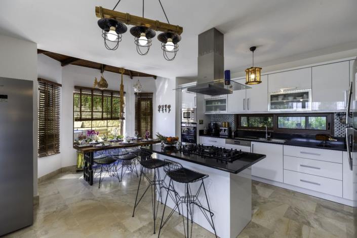 Image No.16-4 Bed Villa / Detached for sale