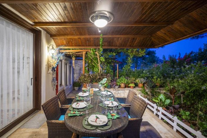 Image No.12-4 Bed Villa / Detached for sale