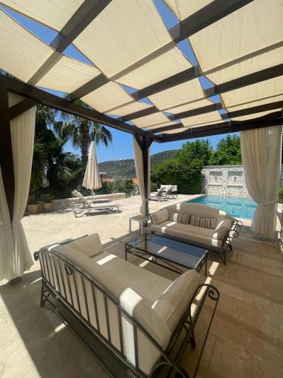 Image No.19-3 Bed Villa / Detached for sale