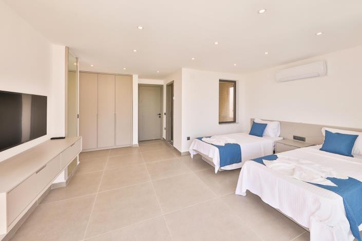 Image No.22-3 Bed Villa for sale