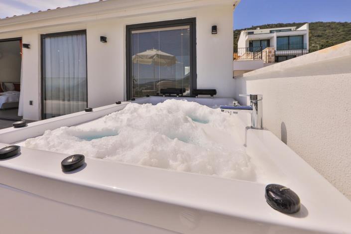 Image No.39-3 Bed Villa for sale