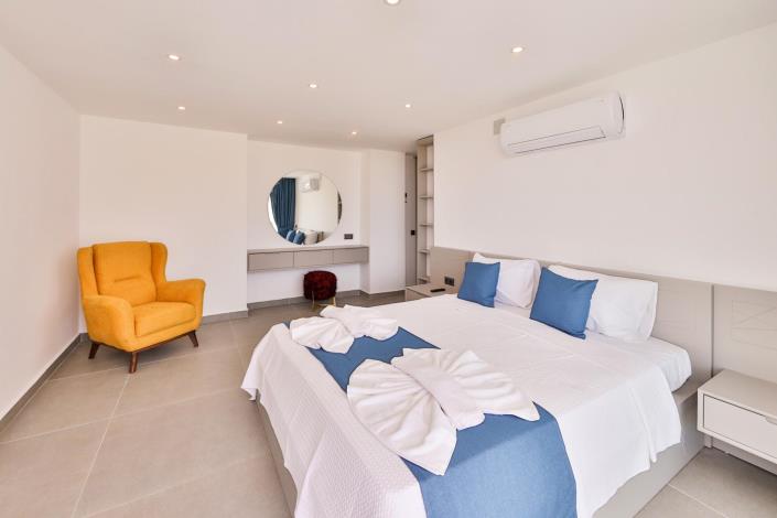 Image No.53-3 Bed Villa for sale