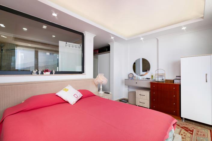 Image No.21-2 Bed Apartment for sale