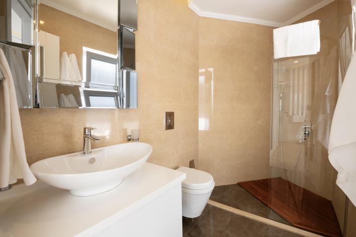 Image No.29-4 Bed Villa for sale