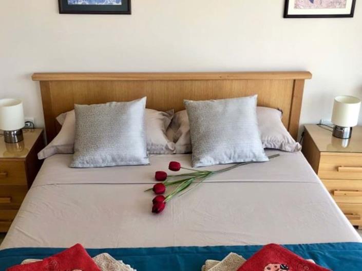 Image No.13-4 Bed Villa / Detached for sale