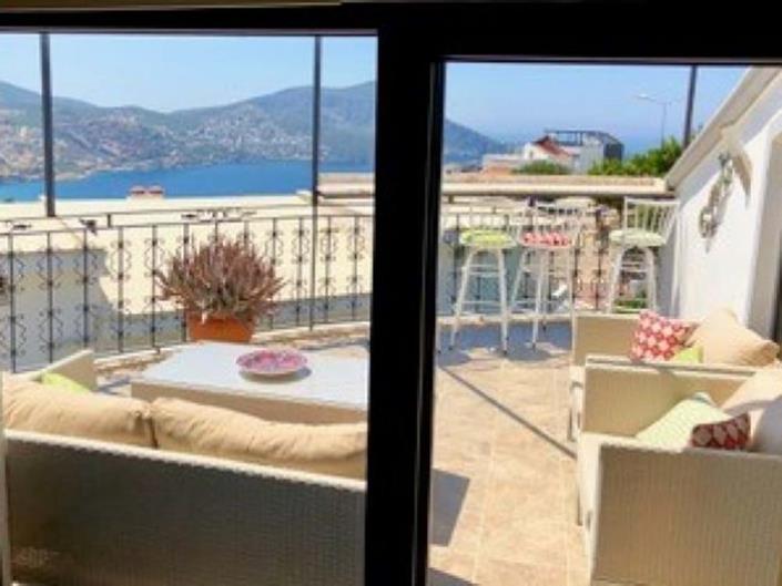 Image No.19-4 Bed Villa / Detached for sale