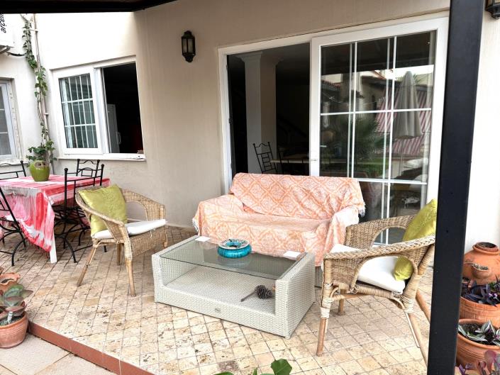 Image No.19-3 Bed Apartment for sale