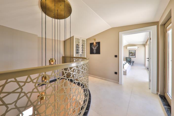 Image No.37-4 Bed Villa / Detached for sale