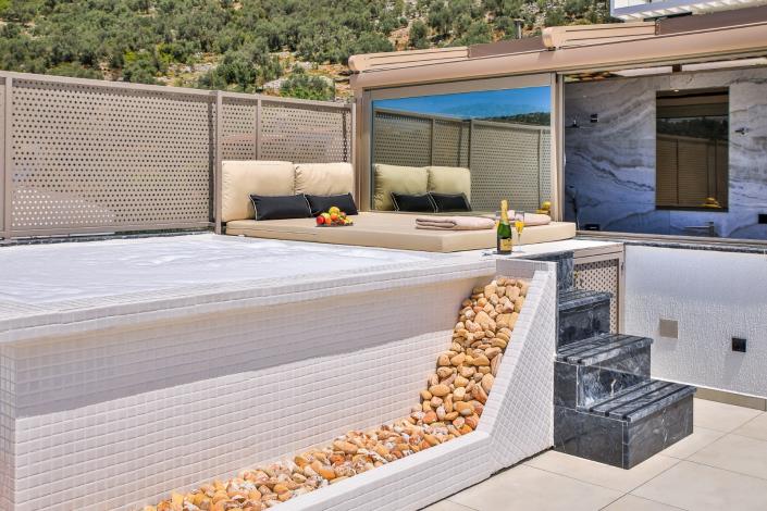 Image No.44-4 Bed Villa / Detached for sale