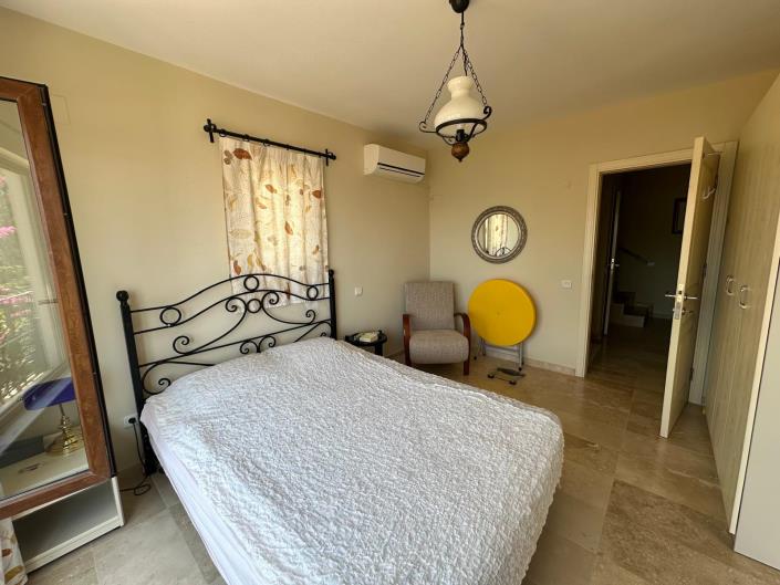 Image No.26-5 Bed Villa / Detached for sale