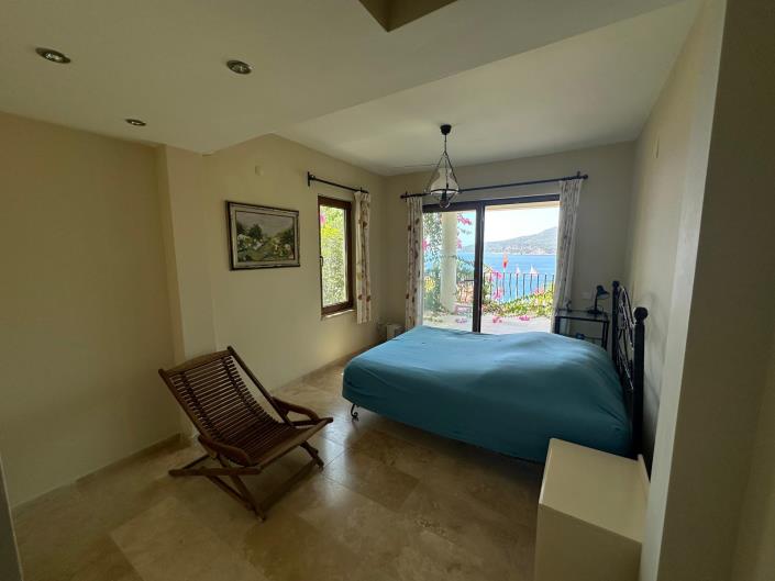 Image No.28-5 Bed Villa / Detached for sale