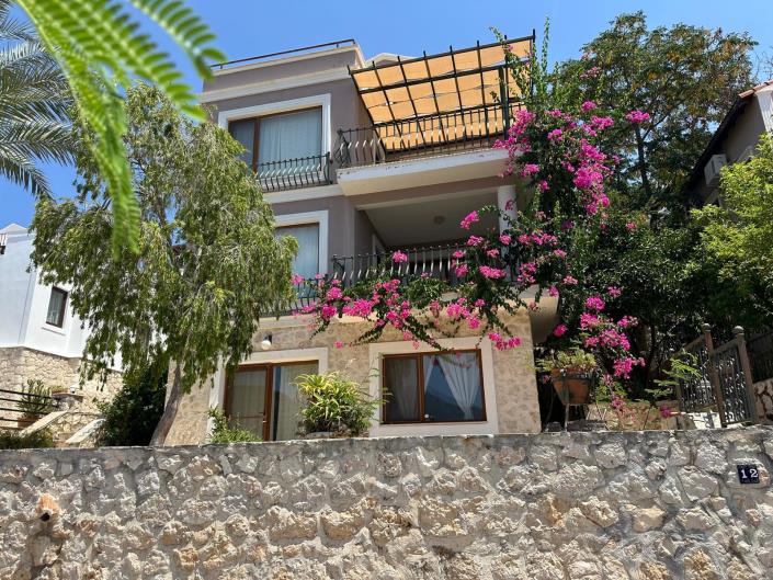 Image No.2-5 Bed Villa / Detached for sale