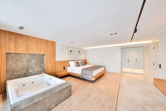 Image No.26-5 Bed Villa / Detached for sale