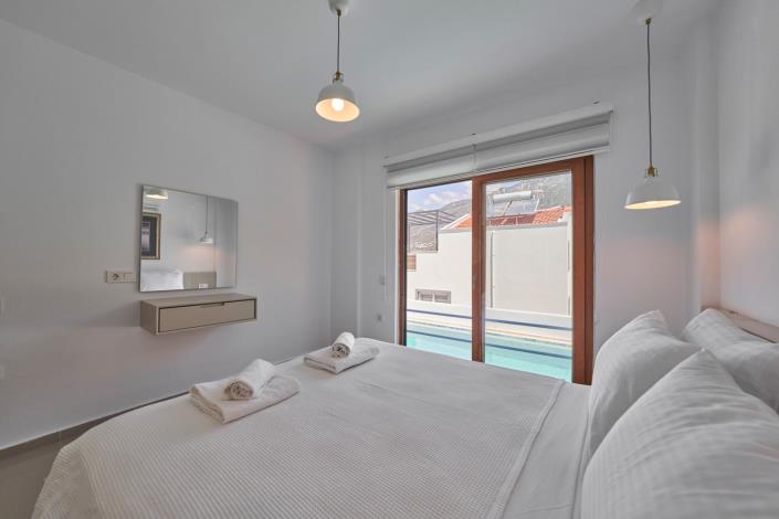 Image No.23-2 Bed Villa / Detached for sale