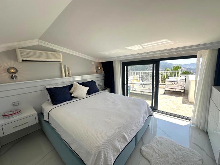 Image No.25-2 Bed Apartment for sale