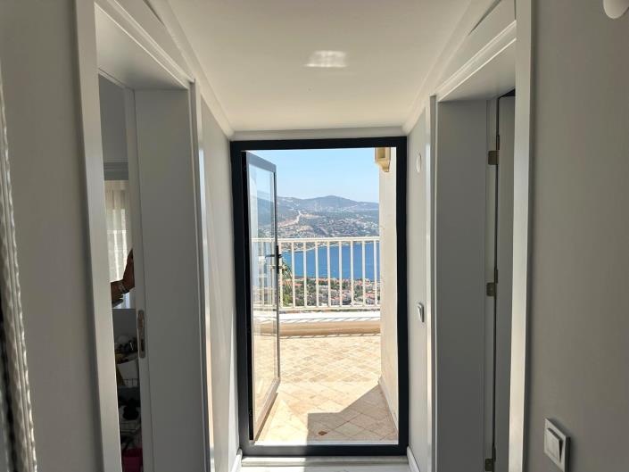 Image No.47-2 Bed Apartment for sale