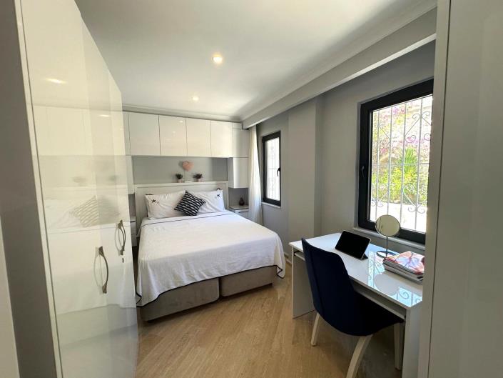 Image No.48-2 Bed Apartment for sale