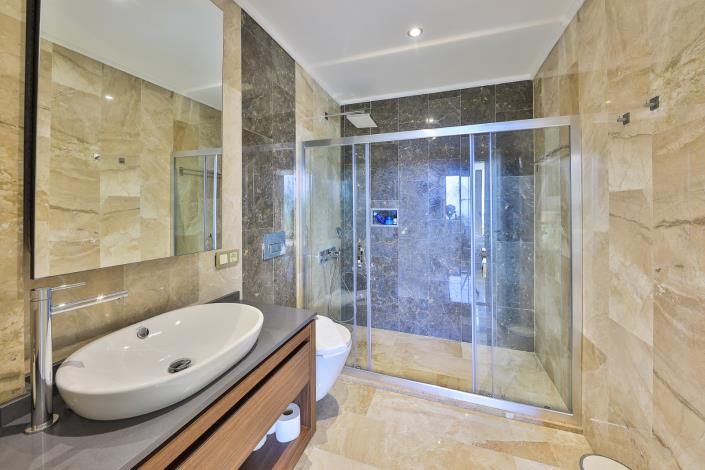 Image No.27-5 Bed Villa / Detached for sale