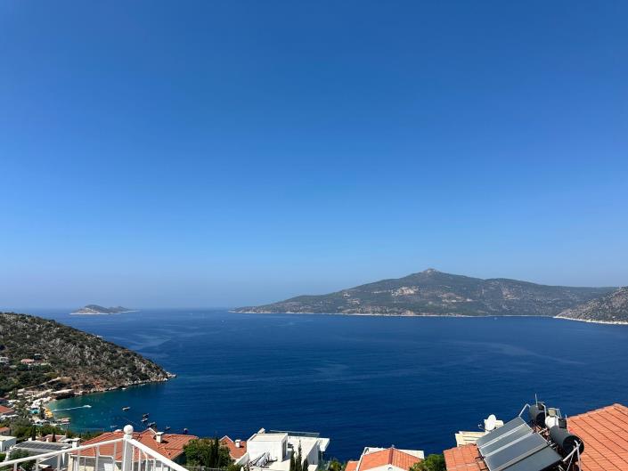 Image No.1-4 Bed Villa / Detached for sale