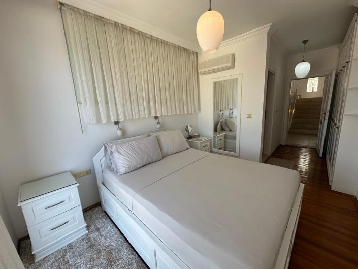 Image No.30-4 Bed Villa / Detached for sale