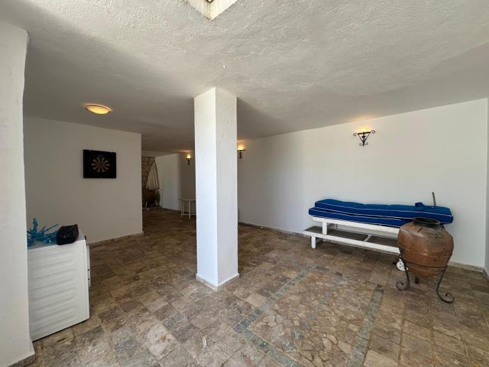 Image No.6-4 Bed Villa / Detached for sale