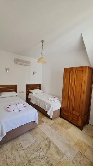 Image No.17-2 Bed Flat for sale