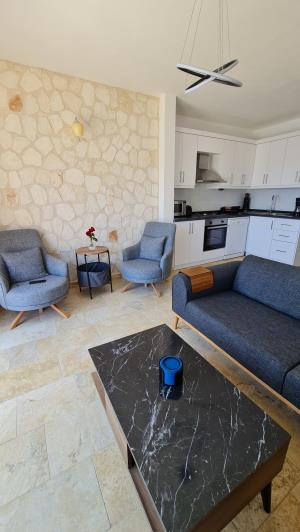 Image No.8-2 Bed Flat for sale