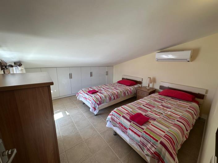 Image No.22-4 Bed Villa / Detached for sale